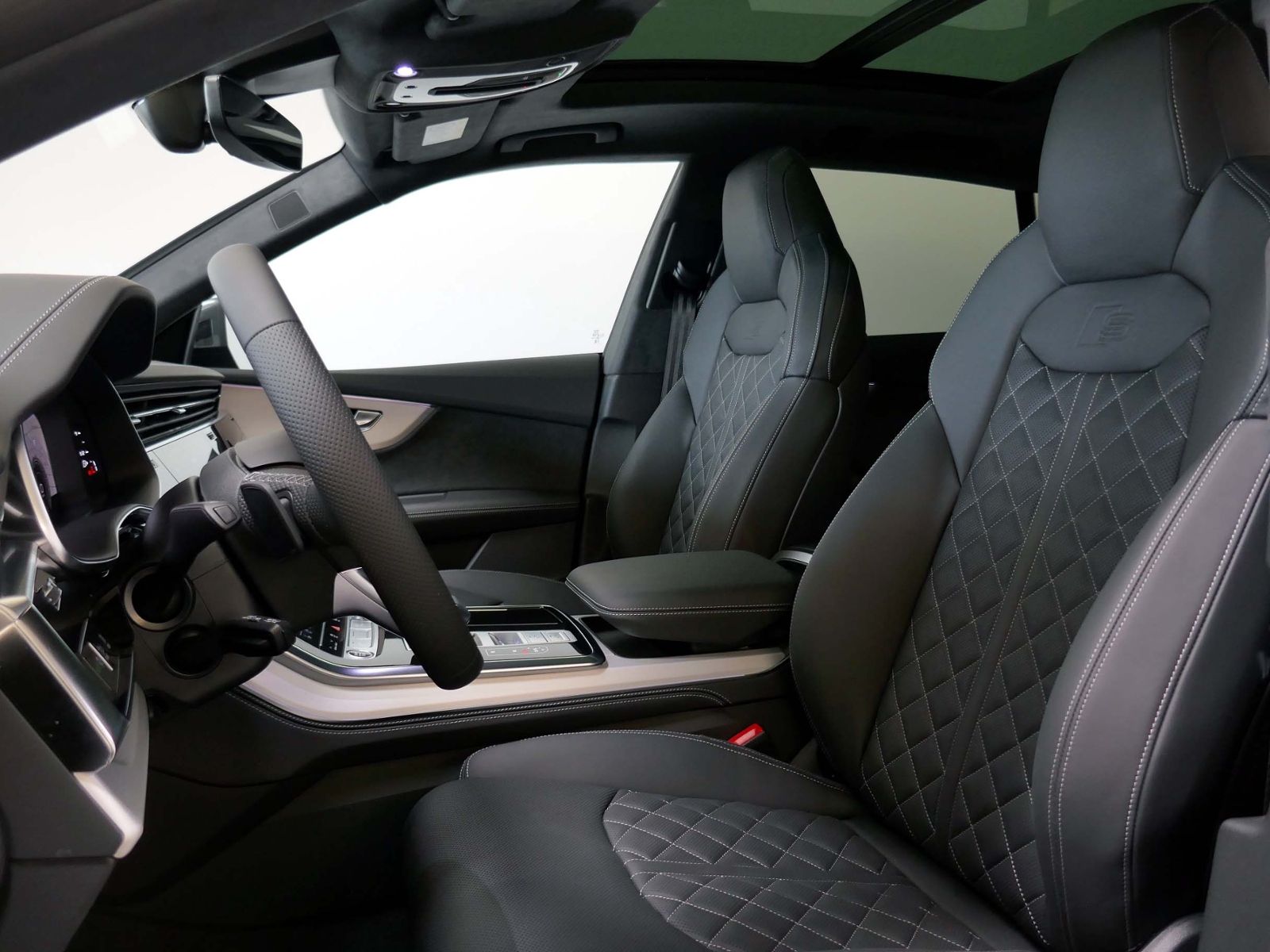 Audi Q8  50 TDI quattro S line | AHK Pano Standhzg.