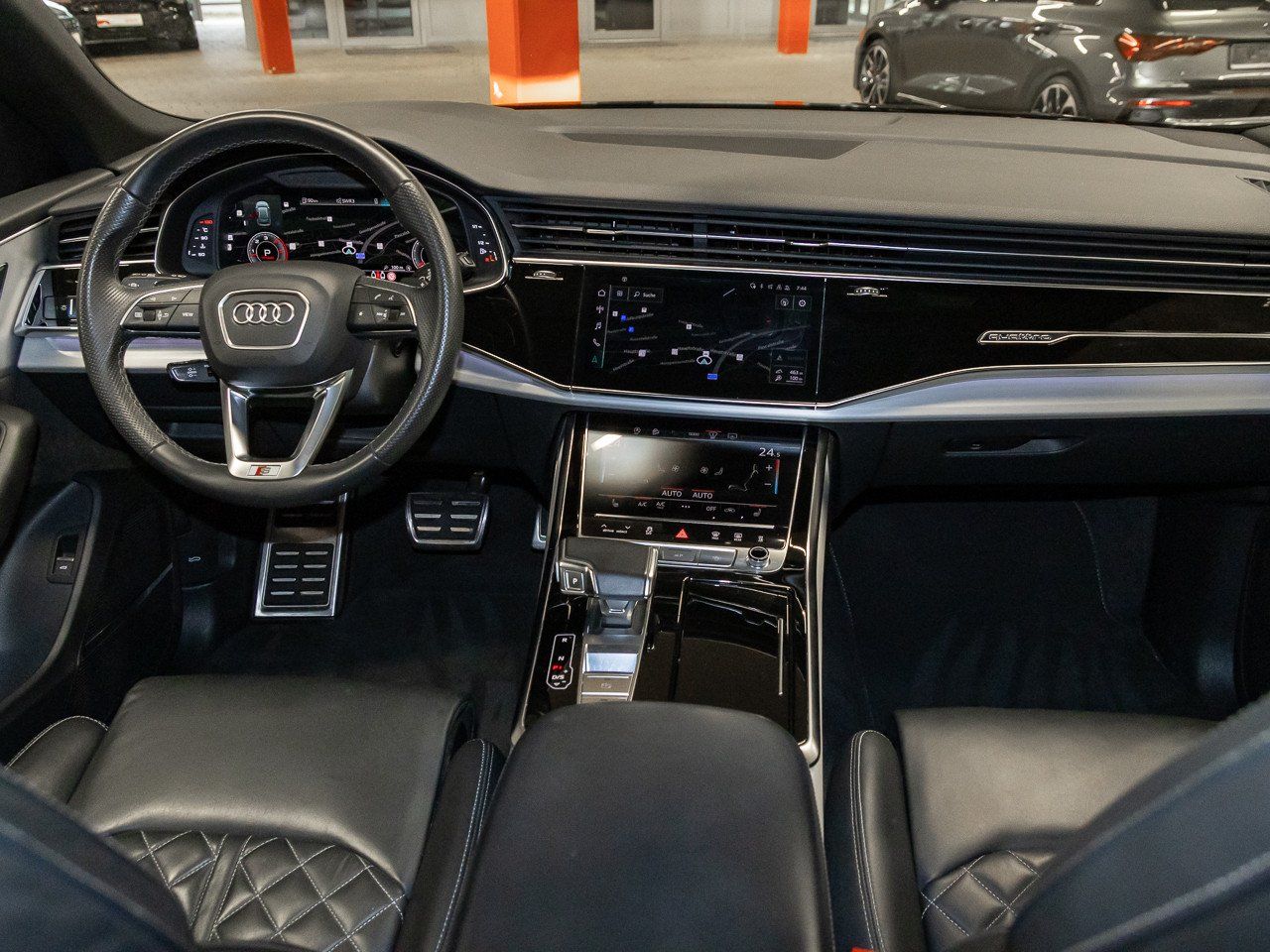 Audi Q8 50 TDI quattro S line Matrix Pano AIR HuD AHK