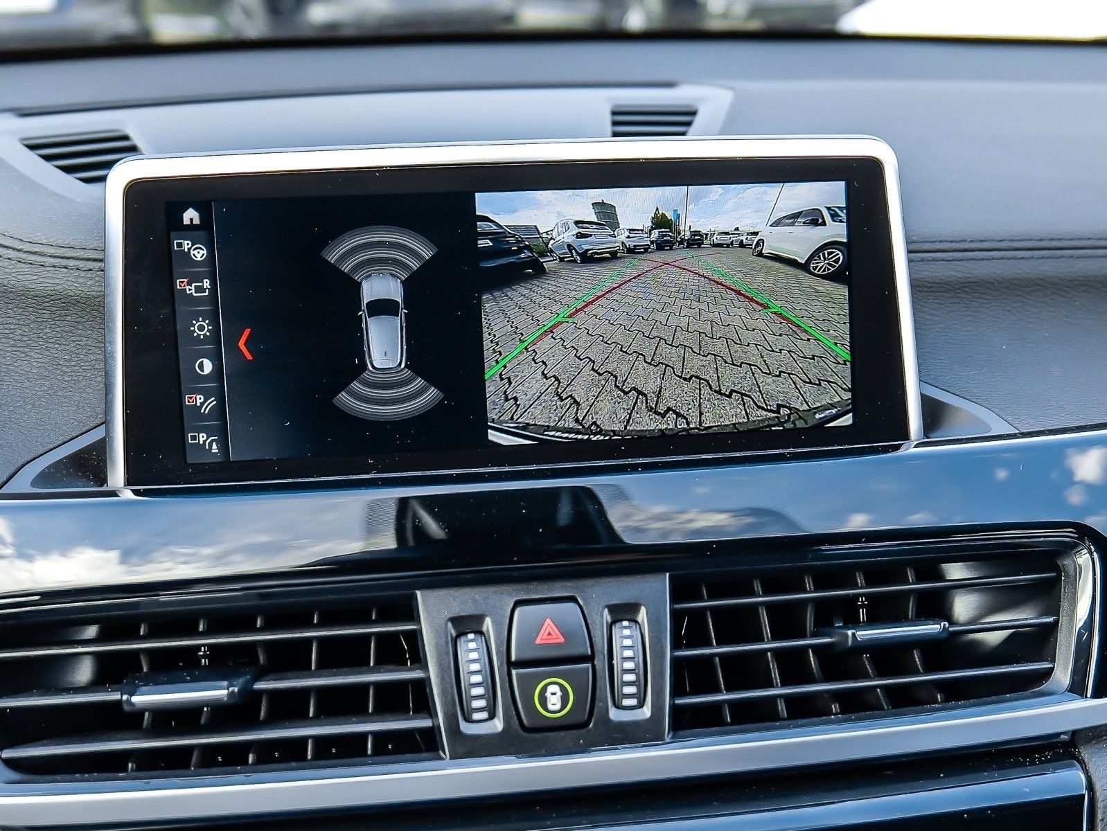 BMW X2 xDrive18d Advantage Plus Navi RFK LED Sportsi