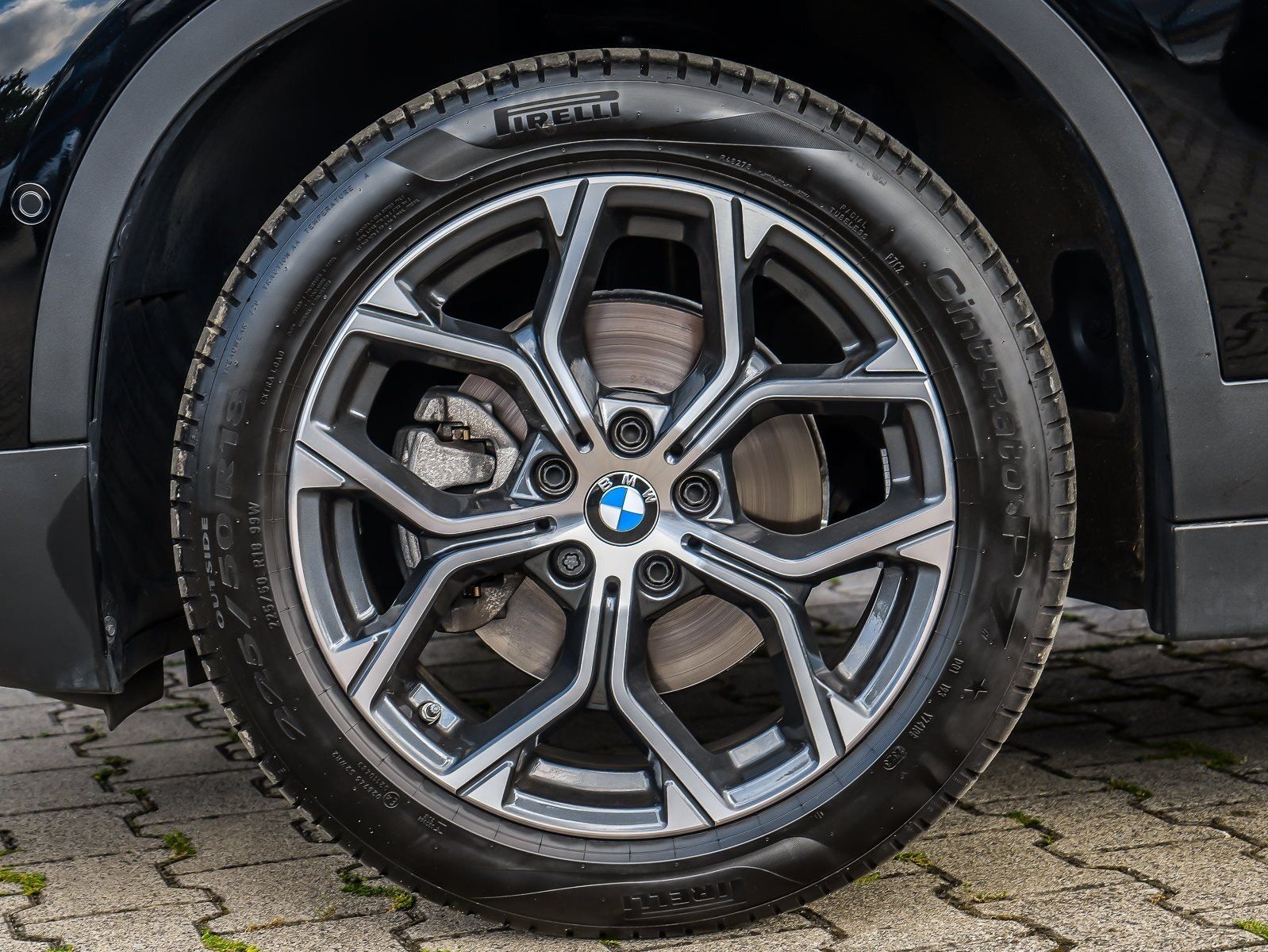 BMW X2 xDrive18d Advantage Plus Navi RFK LED Sportsi
