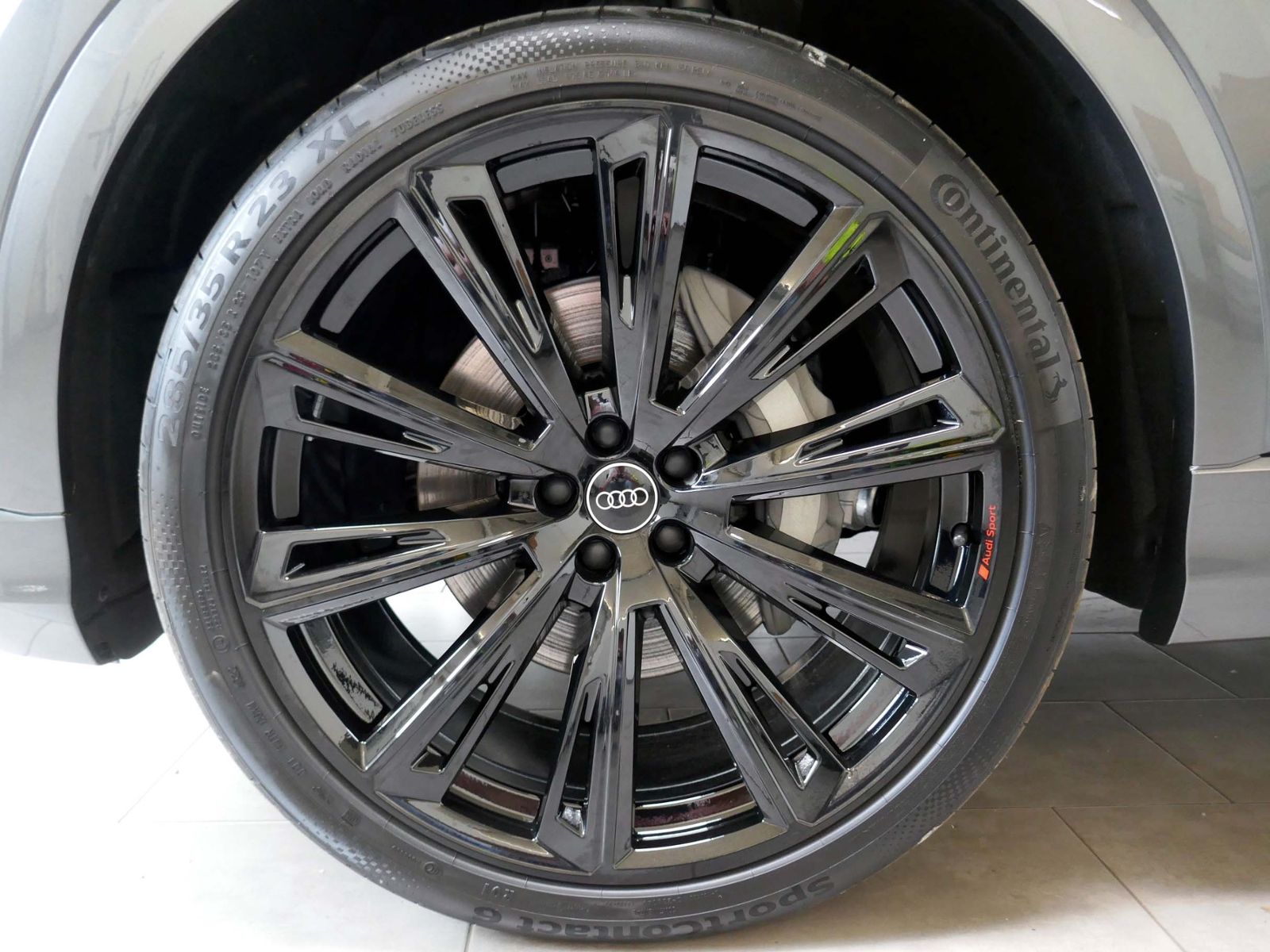 Audi Q8  50 TDI quattro S line | AHK Pano Standhzg.
