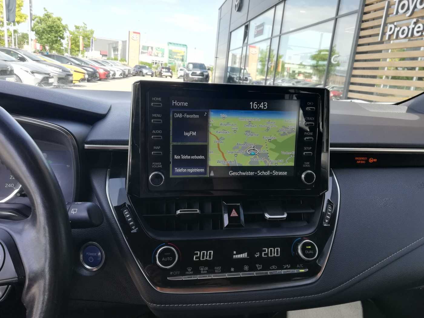 Toyota Corolla Touring Sports Hybrid 1.8 Business - Samsaru's Car Outlet