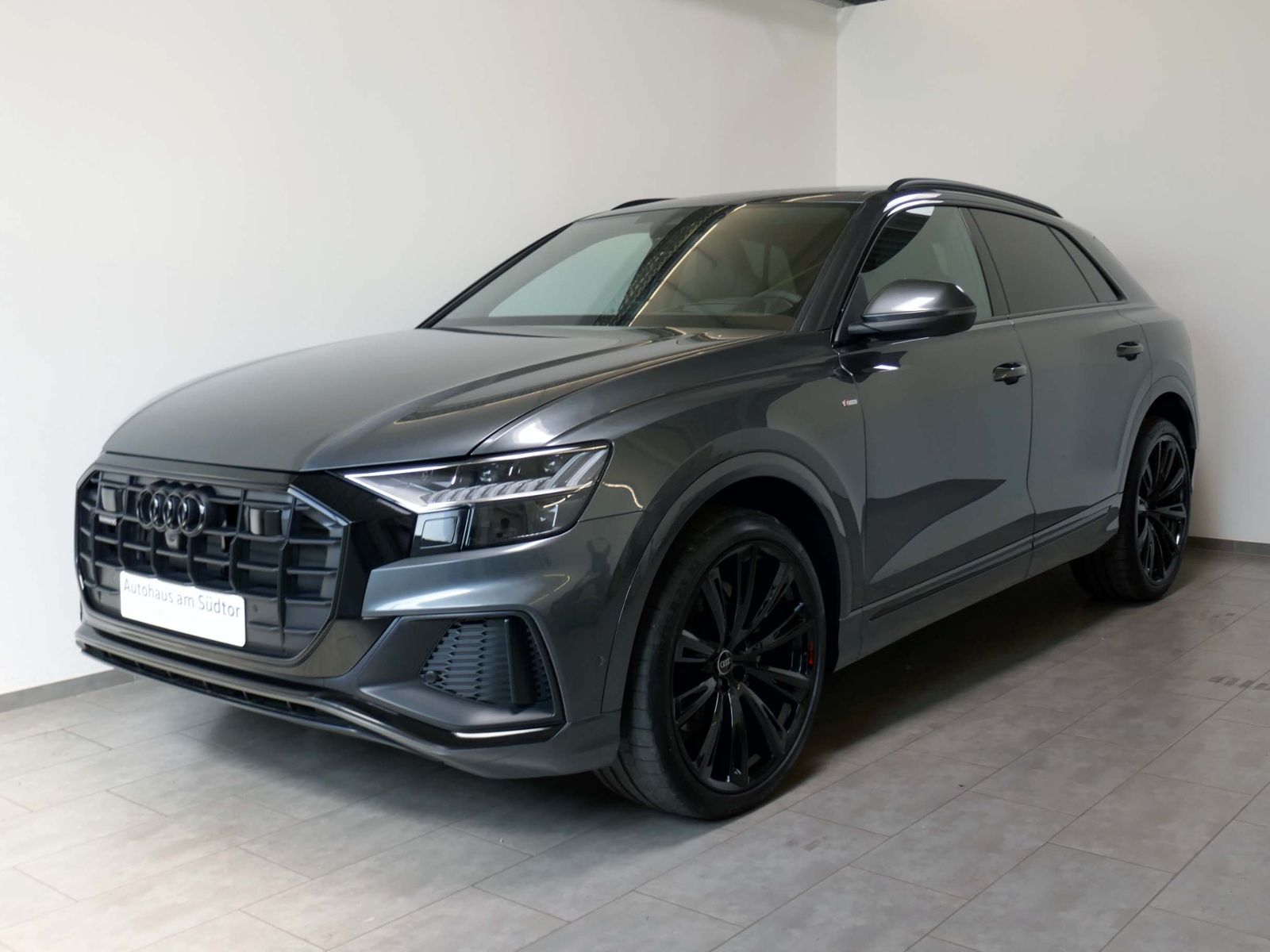 Audi Q8  50 TDI quattro S line | AHK Pano Standhzg.
