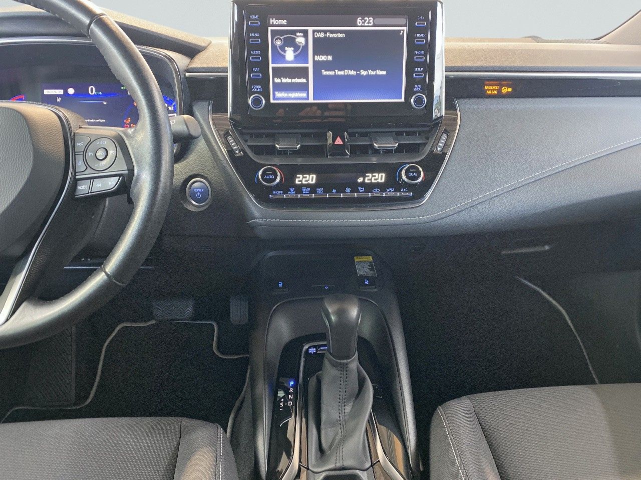 Toyota Corolla Touring Sport 2.0 Hybrid - Samsaru's Car Outlet