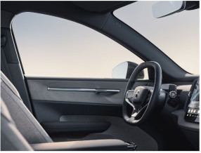 Volvo EX30 Plus Single Motor Extended Range