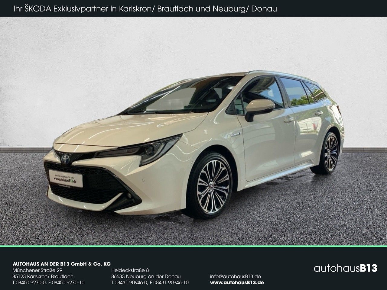 Toyota Corolla Touring Sport 2.0 Hybrid - Samsaru's Car Outlet