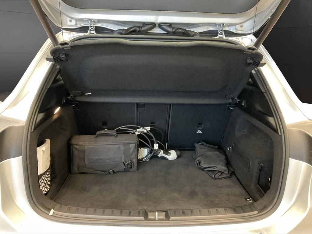 Mercedes-Benz GLA 250 e PROGRESSIVE SPURPAKET KAMERA PDC LED