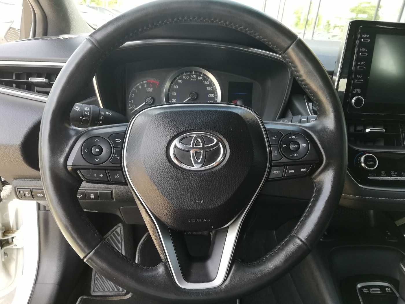 Toyota Corolla Touring Sports Hybrid 1.8 Business - Samsaru's Car Outlet