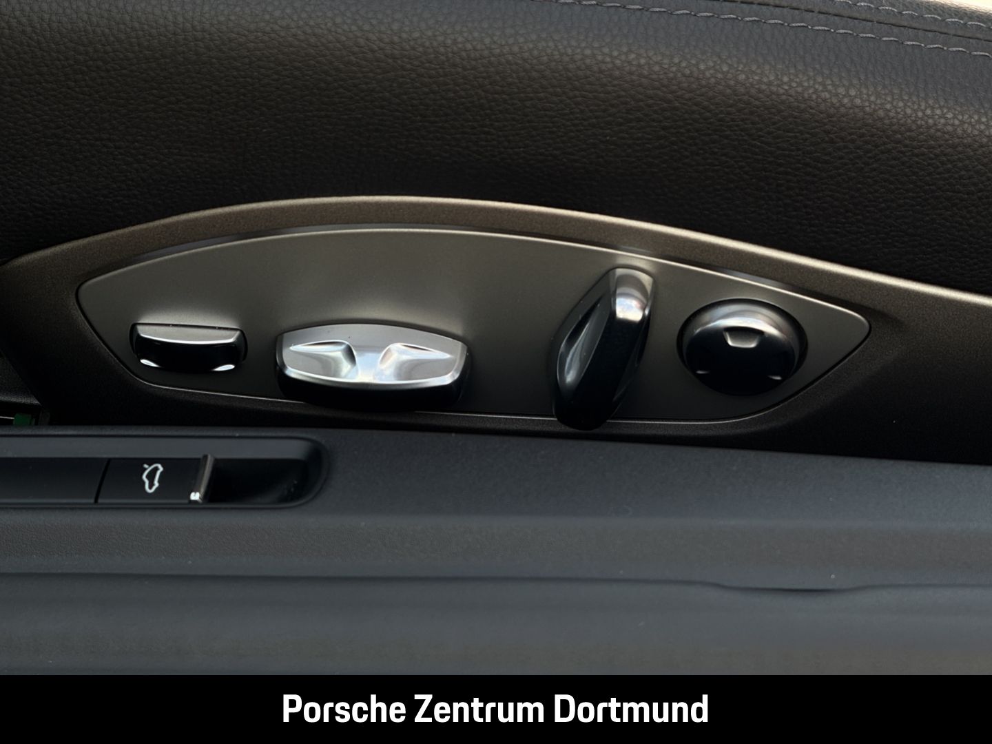 Porsche Boxster 718 S Sportabgasanlage Rückfahrkamera