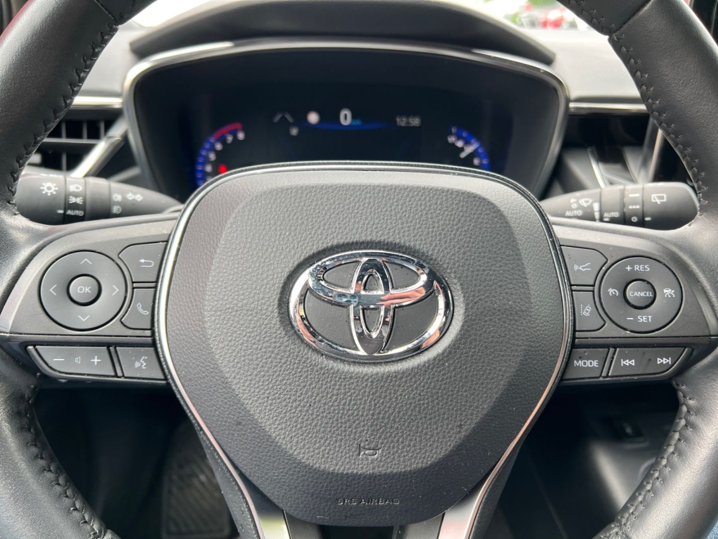 Toyota Corolla 2.0 Hybrid TS - Samsaru's Car Outlet