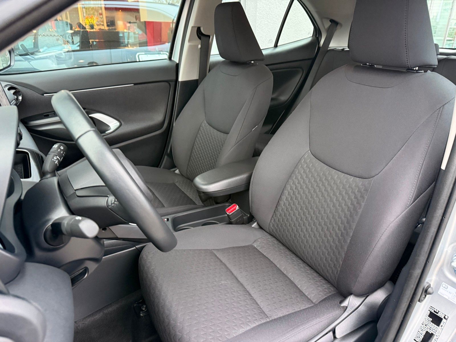 Toyota Yaris Cross 1.5l Hybrid*PDC,KAMERA,ACC,ALUFELGEN