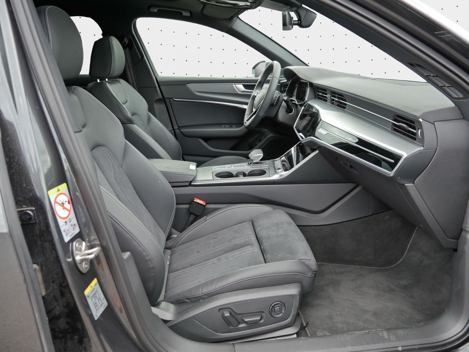 Audi A6 Limousine 55 TFSI S line - Samsaru's Car Outlet