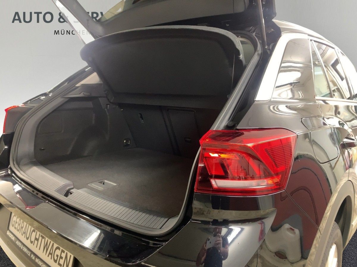 Volkswagen T-Roc 1.0 TSI Style - Samsaru's Car Outlet