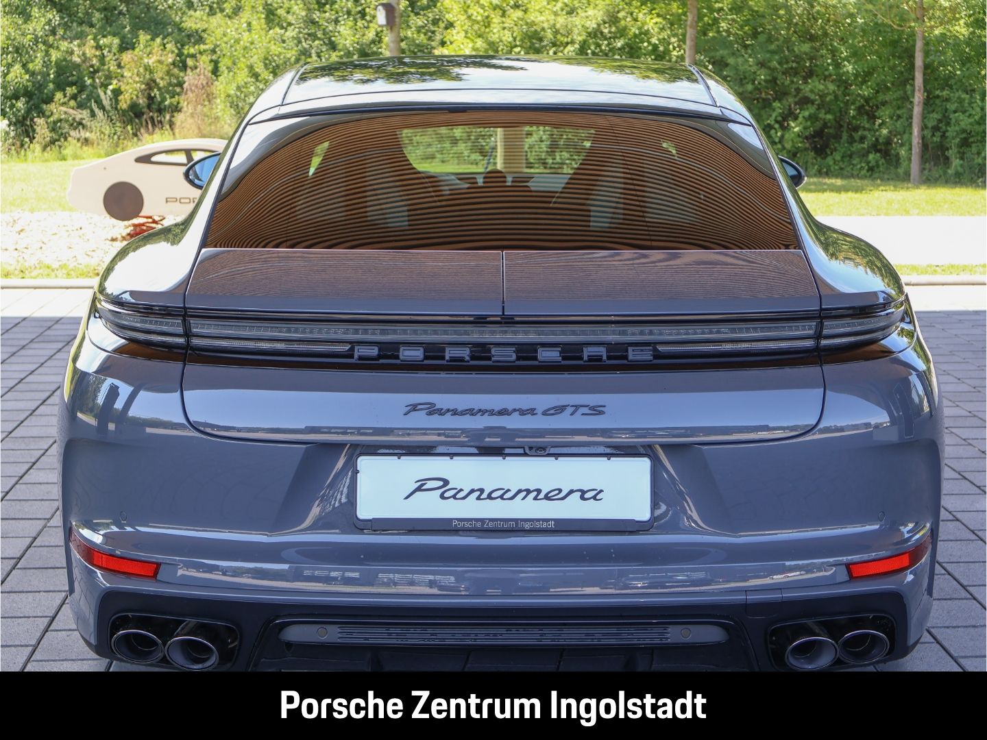 Porsche Panamera GTS, Panoramadach, Hinterachslenkung, e