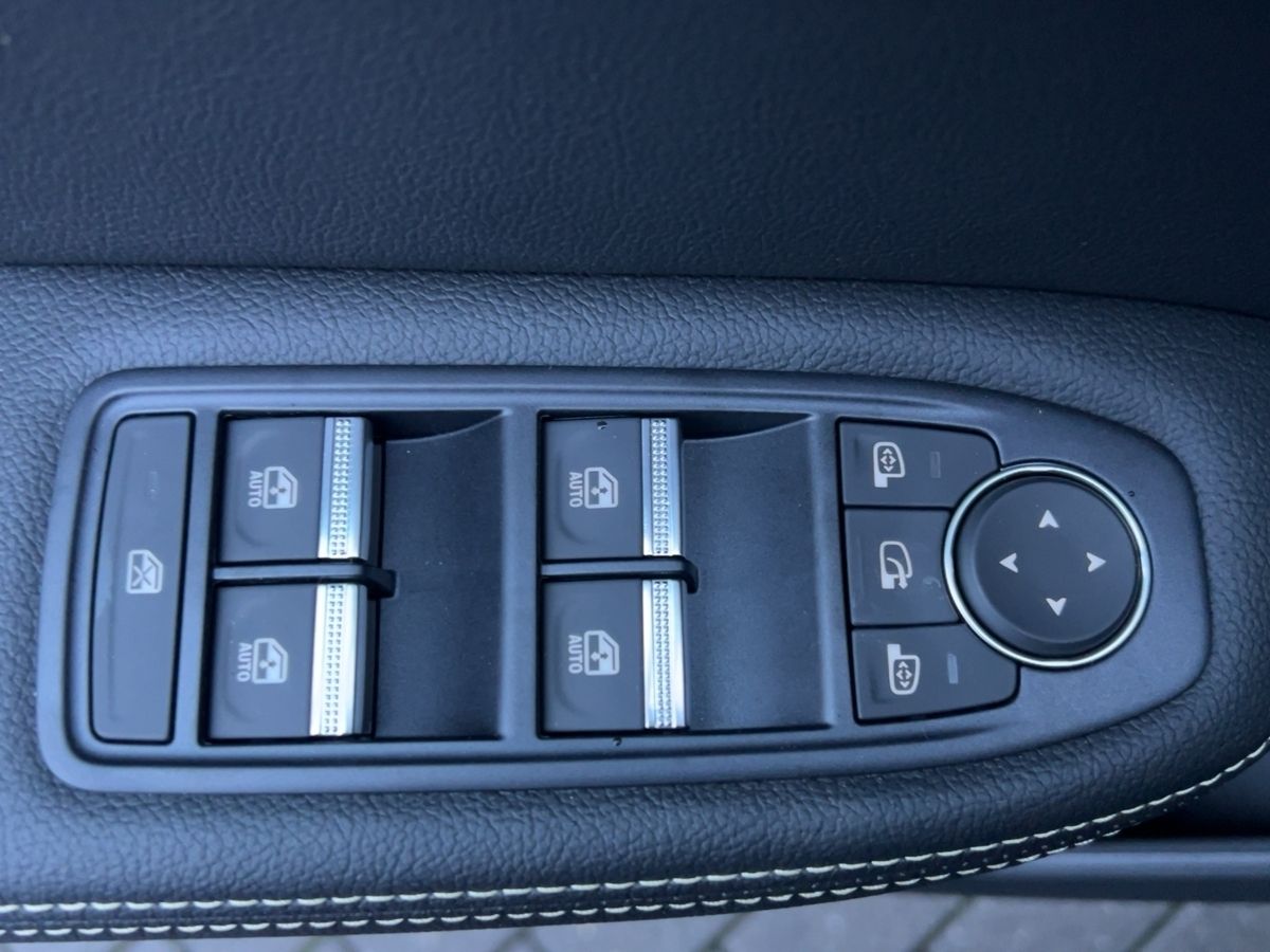 Renault Arkana TECHNO E-Tech Full Hybrid - Samsaru's Car Outlet