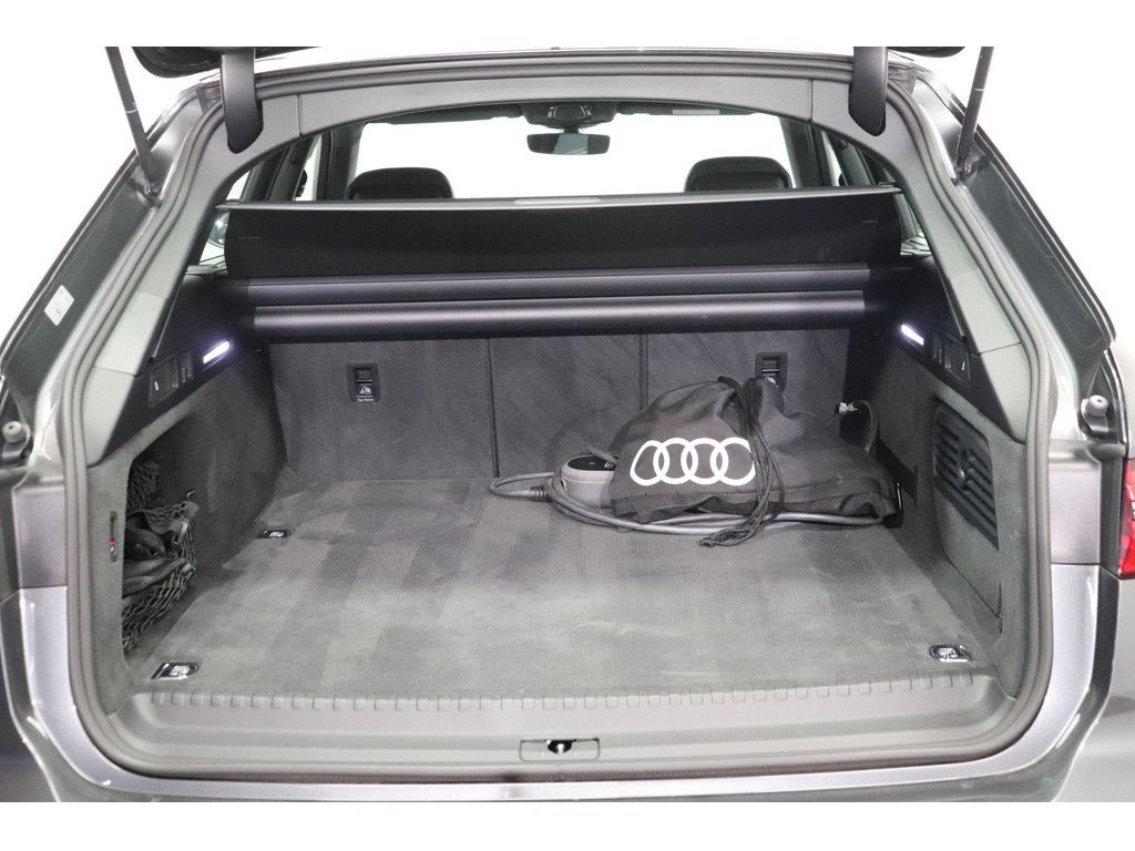 Audi A6 Avant 50 2.0 TFSI e quattro s-line Ext. #Matr