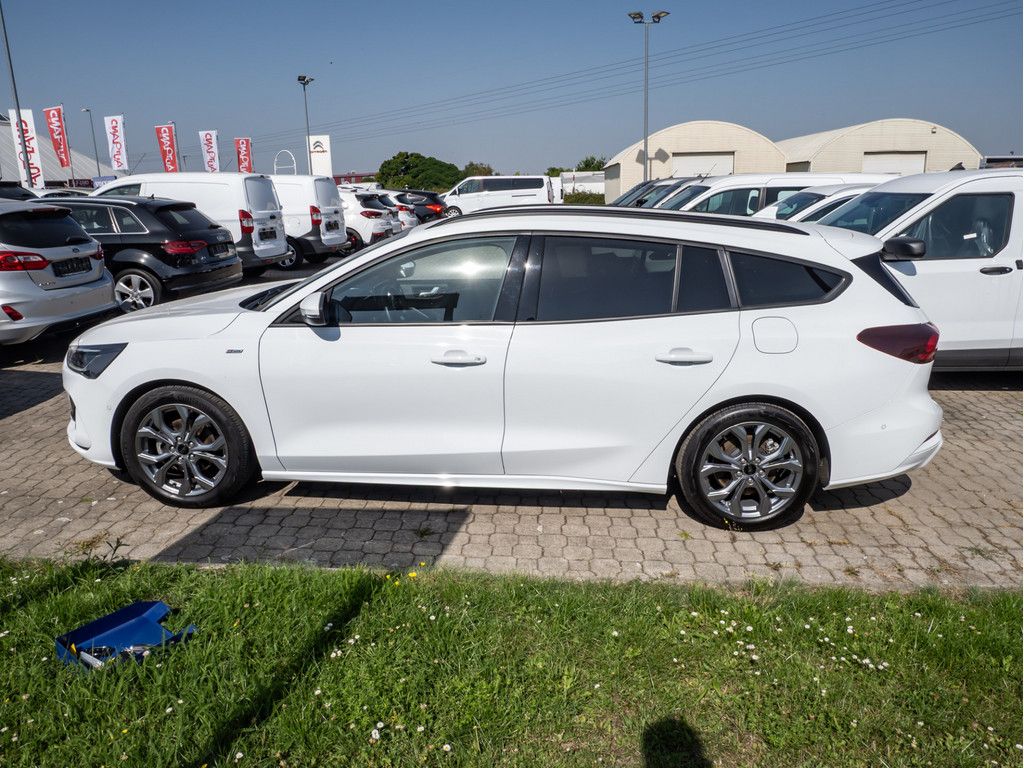 Ford FOCUS TURNIER ST-LINE X 1.5L ACC HUD MATRIX-LED
