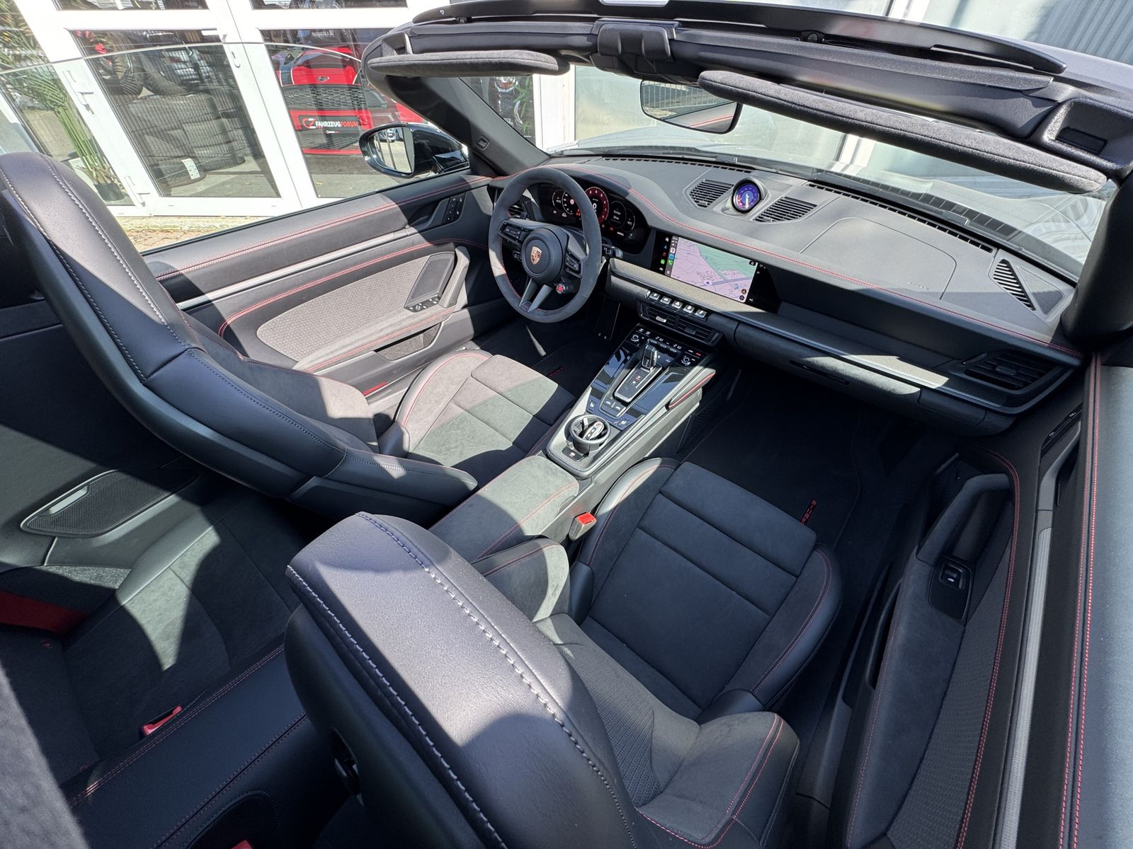 Porsche 992 .2 Targa 4 GTS T-Hybrid
