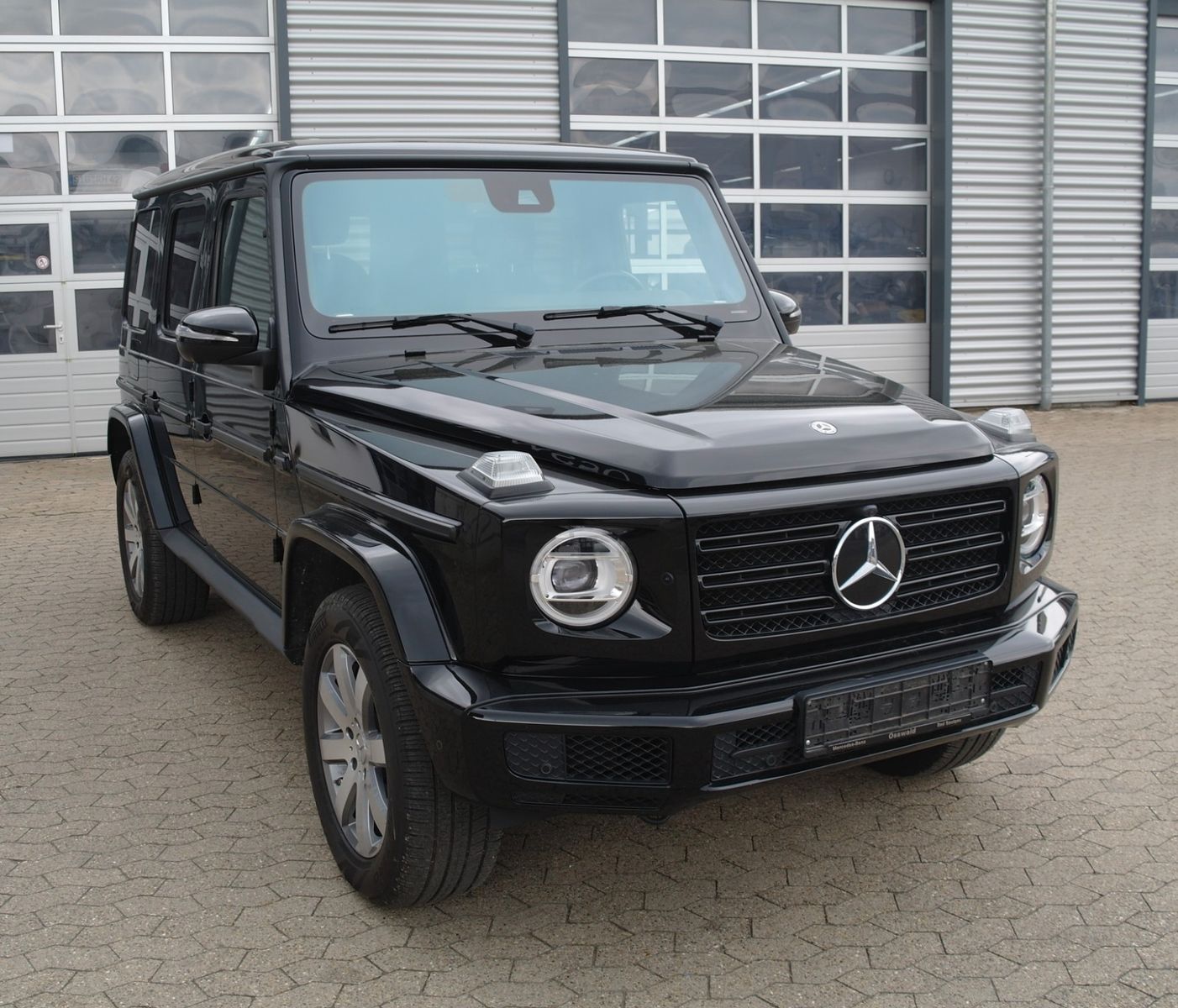 Mercedes-Benz G 350 d - Samsaru's Car Outlet