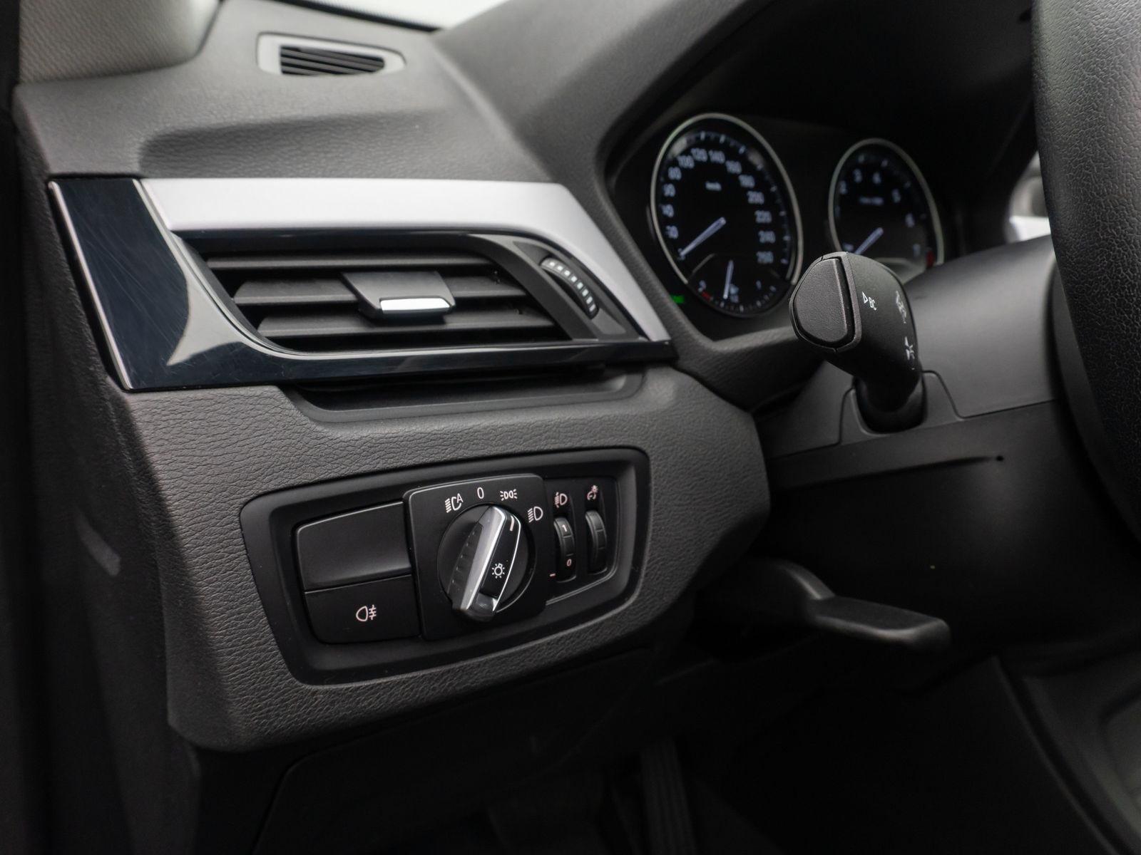 BMW X1 xD25e - Samsaru's Car Outlet
