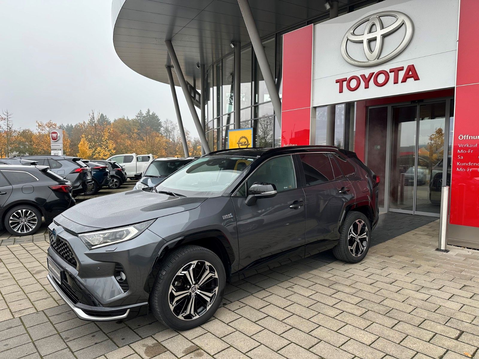Toyota RAV4 Plug-in Hybrid 4x4, LEDER, 360°,HUD,AHK,JBL
