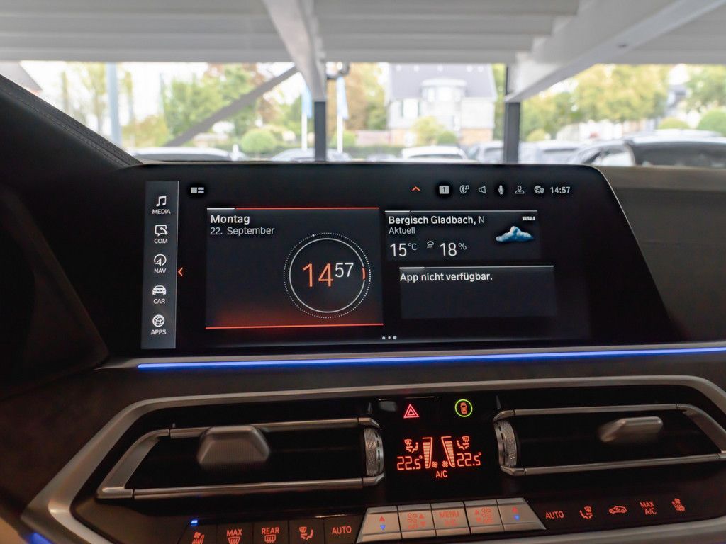 BMW X6 xDrive 30d M-Sport PANO AHK HUD 360° LASER