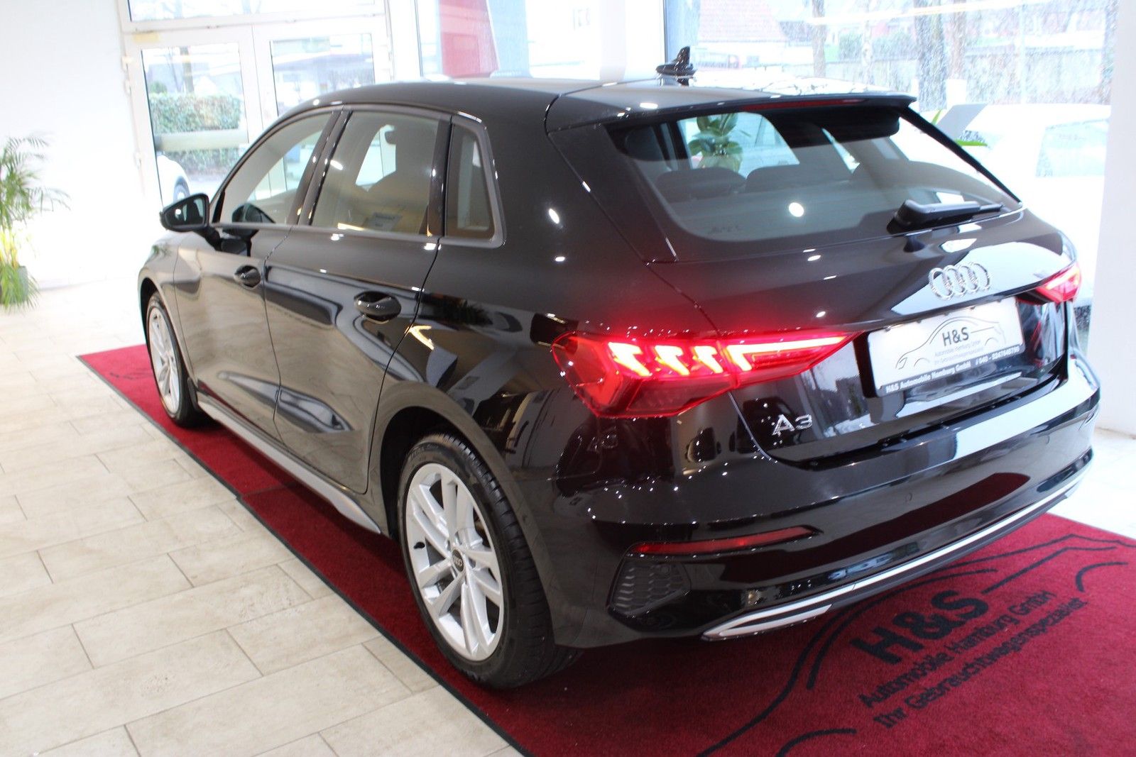 Audi A3 Sportback 35 TFSI Sport - Samsaru's Car Outlet