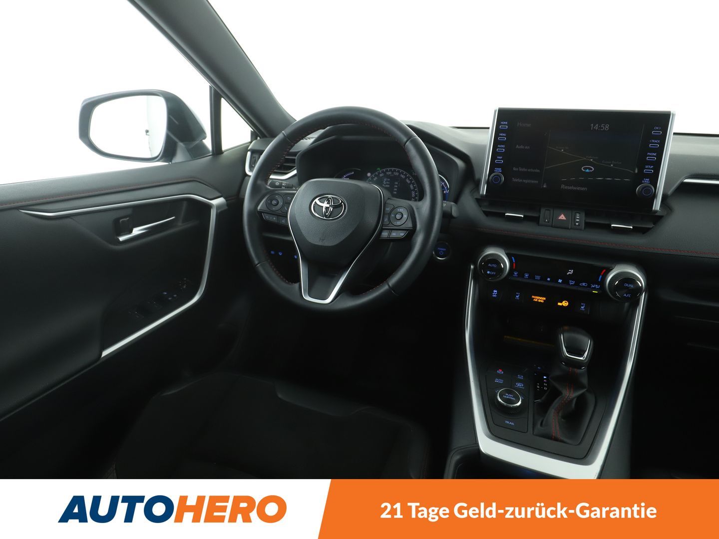 Toyota RAV 4 2.5 Hybrid 4x4 - Samsaru's Car Outlet