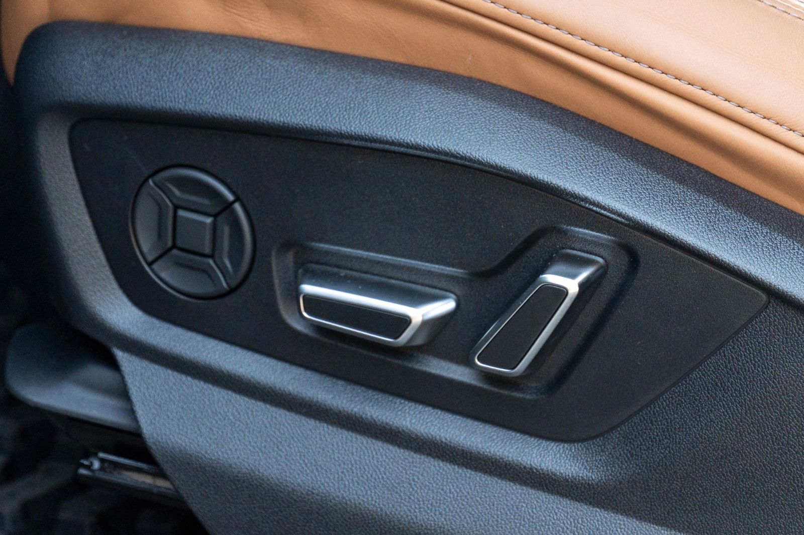 Audi RS Q8 PERFORMANCE.SOFTC.MATRIX.B&W.360°.KERAMIK