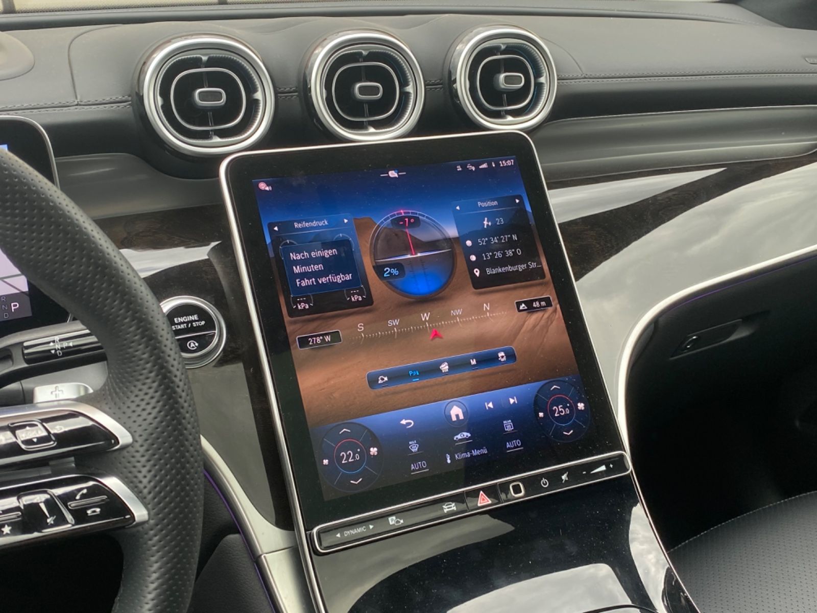 Mercedes-Benz GLC200 AMG 4M_Pano_HuD_Memory_Keyless_Distro_360