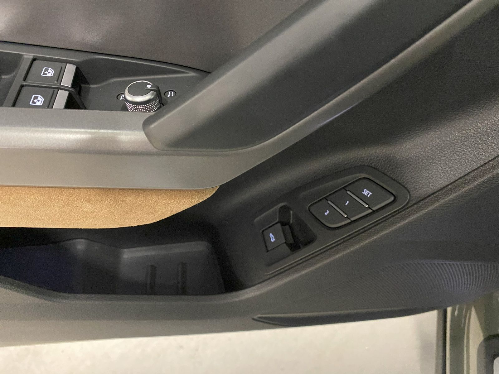 Audi Q3 45 TFSI quattro advanced - Samsaru's Car Outlet