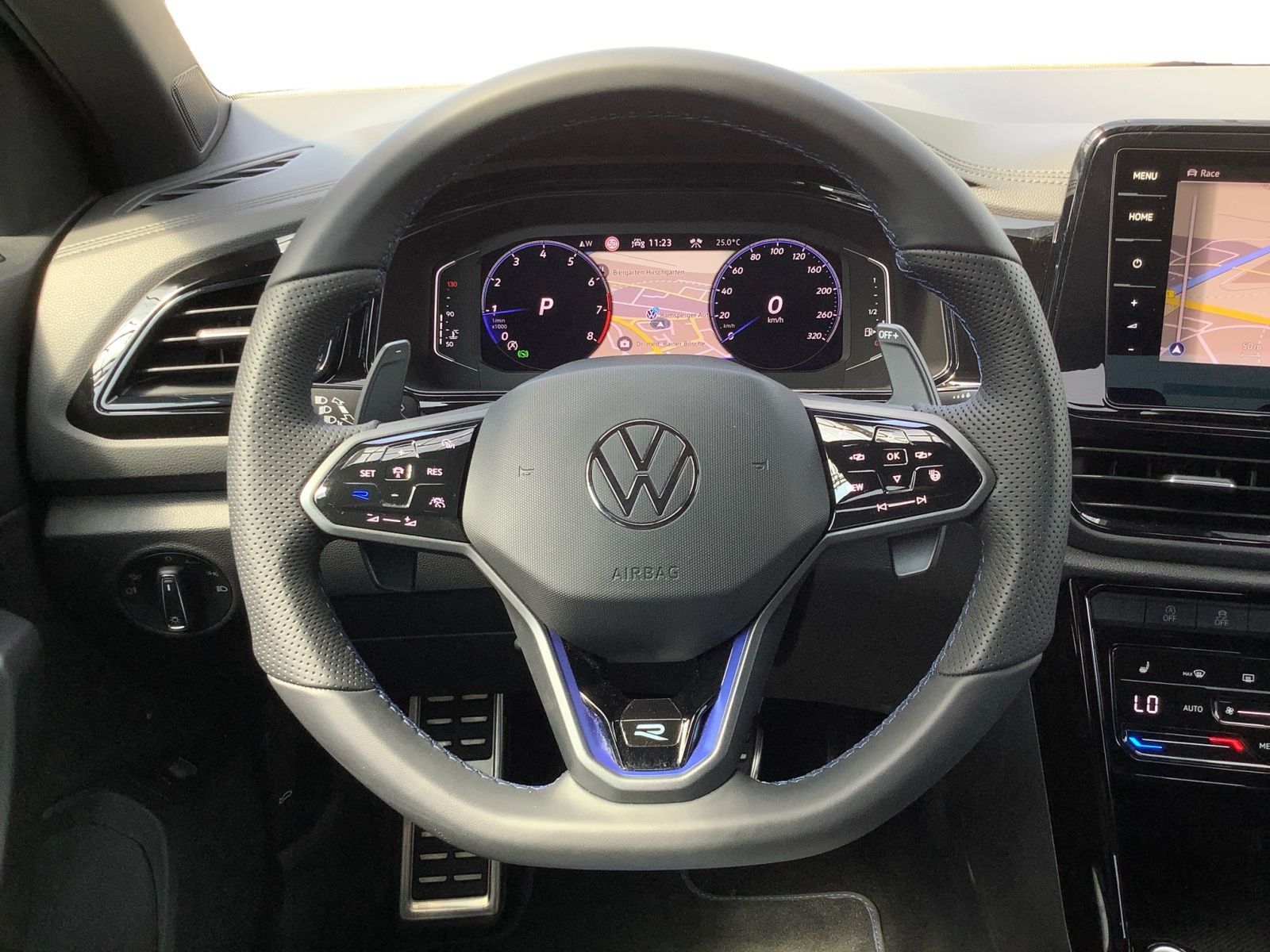 Volkswagen T-Roc 2.0 TSI DSG R 4M - Samsaru's Car Outlet