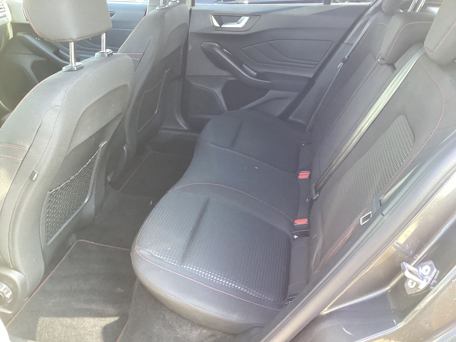 Ford Focus Turnier ST-Line X, AHK, GJR, TWA, RFK, WP