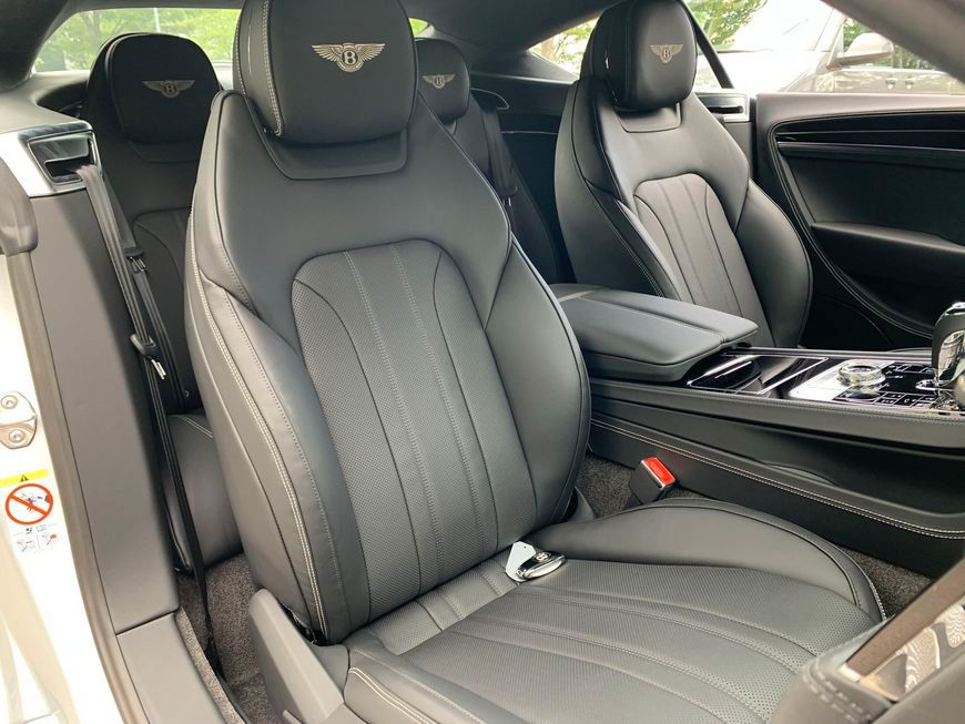 Bentley New Continental GT V8 Hybrid Black Edition