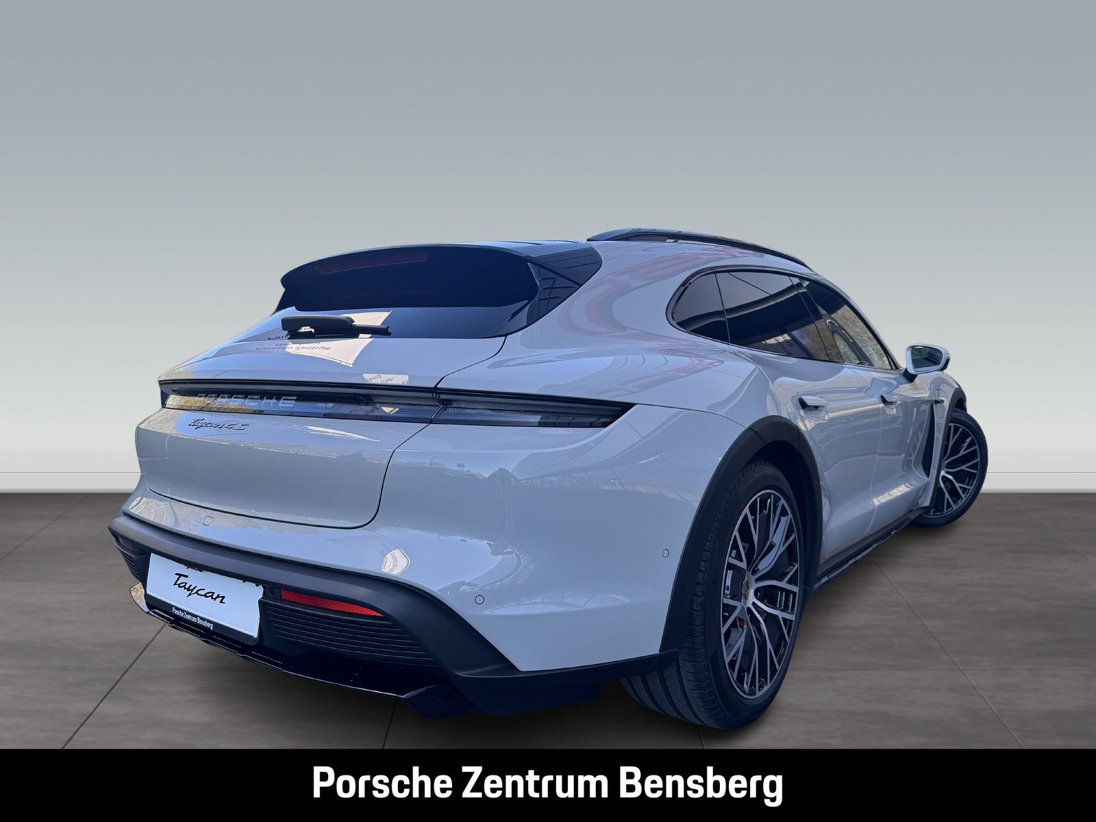 Porsche Taycan 4S Cross Turismo