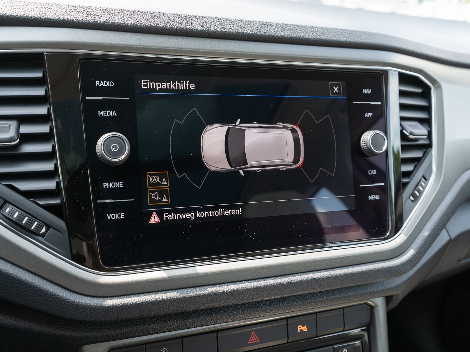 Volkswagen T-Roc Style 1.5TSI DSG - Samsaru's Car Outlet