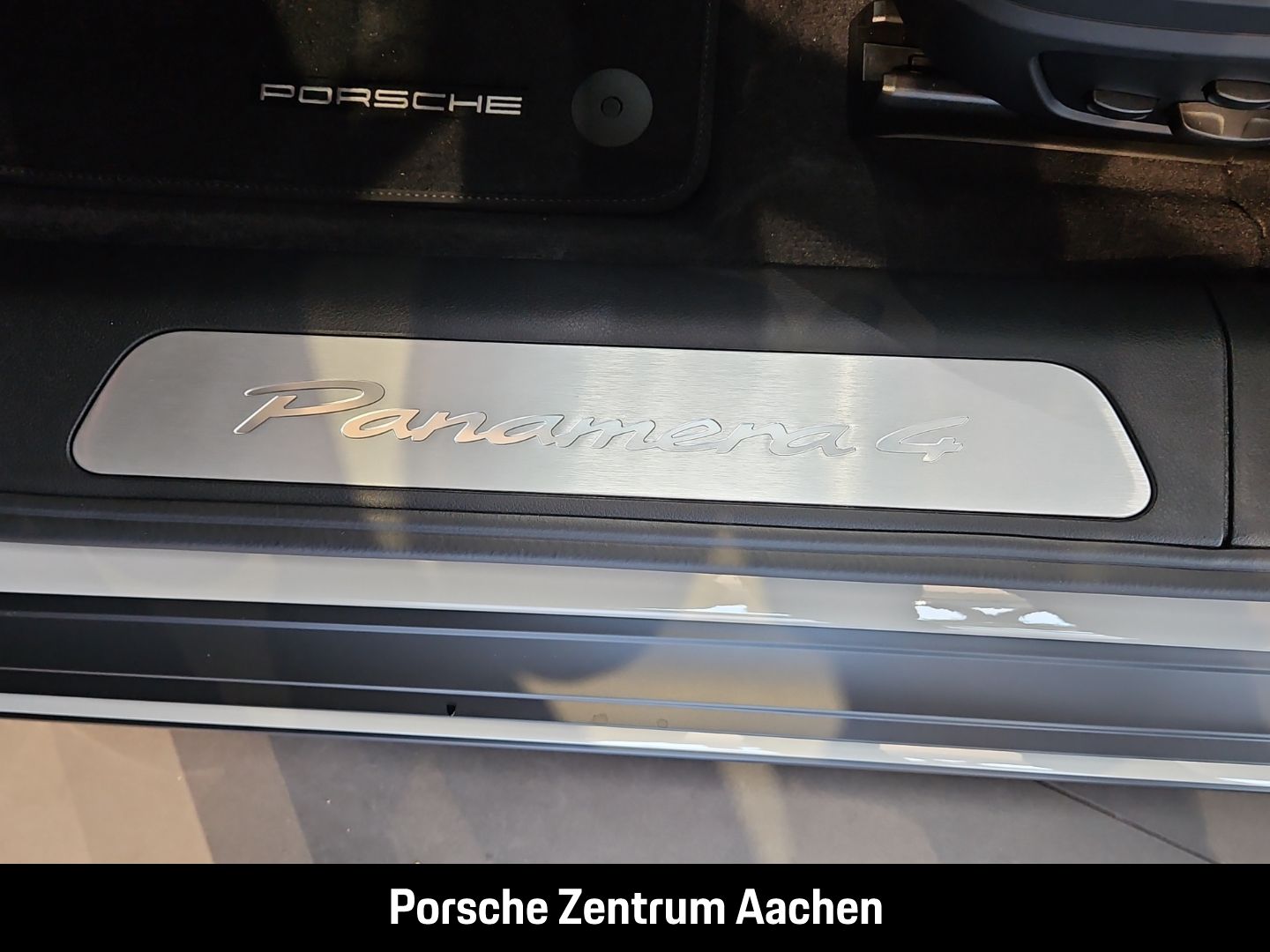 Porsche Panamera 4 E-Hybrid HA-Lenkung HeadUp Sportabgas
