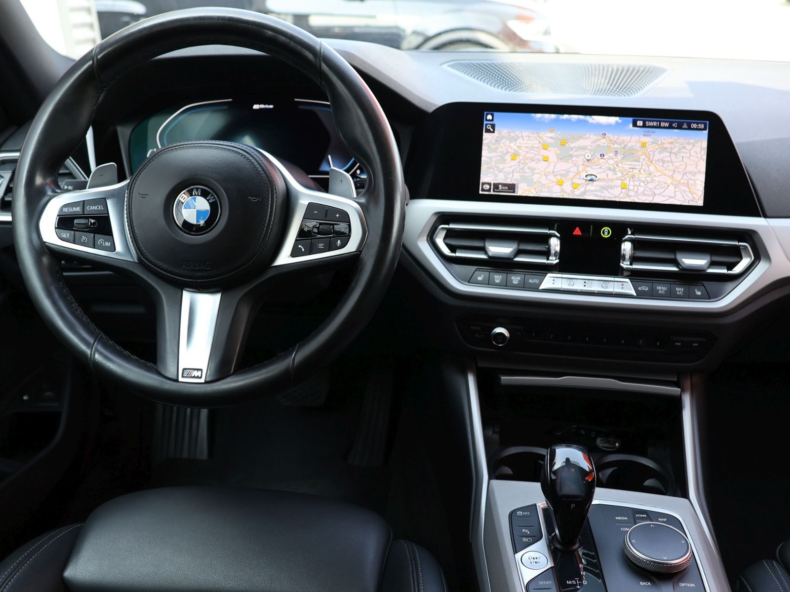 BMW 330 e Touring Advantage - Samsaru's Car Outlet