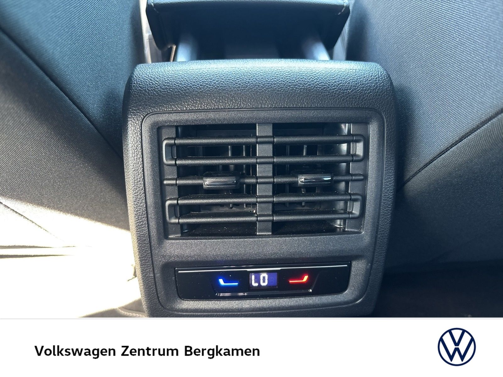 Volkswagen Golf 2.0 GTD ALU19 PANO H.KARDON MATRIX BLACK