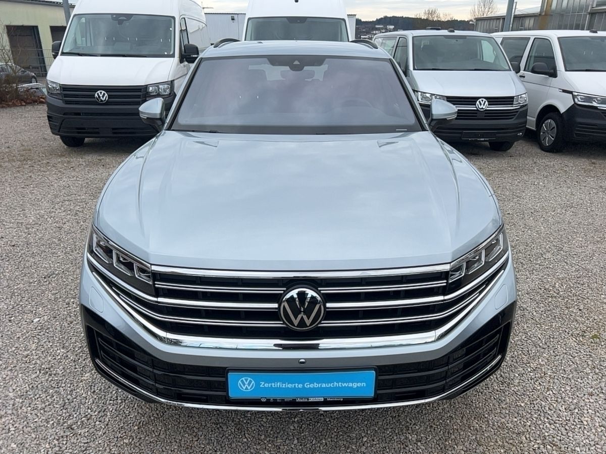 Volkswagen Touareg Elegance TDi - Samsaru's Car Outlet