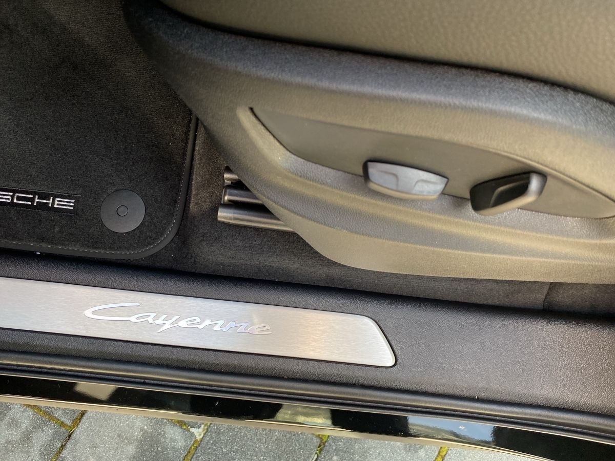 Porsche Cayenne E-Hybrid |Luftfederung |BOSE |22-Zoll