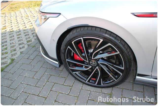 Volkswagen Golf VIII GTI Clubsport DSG - Samsaru's Car Outlet