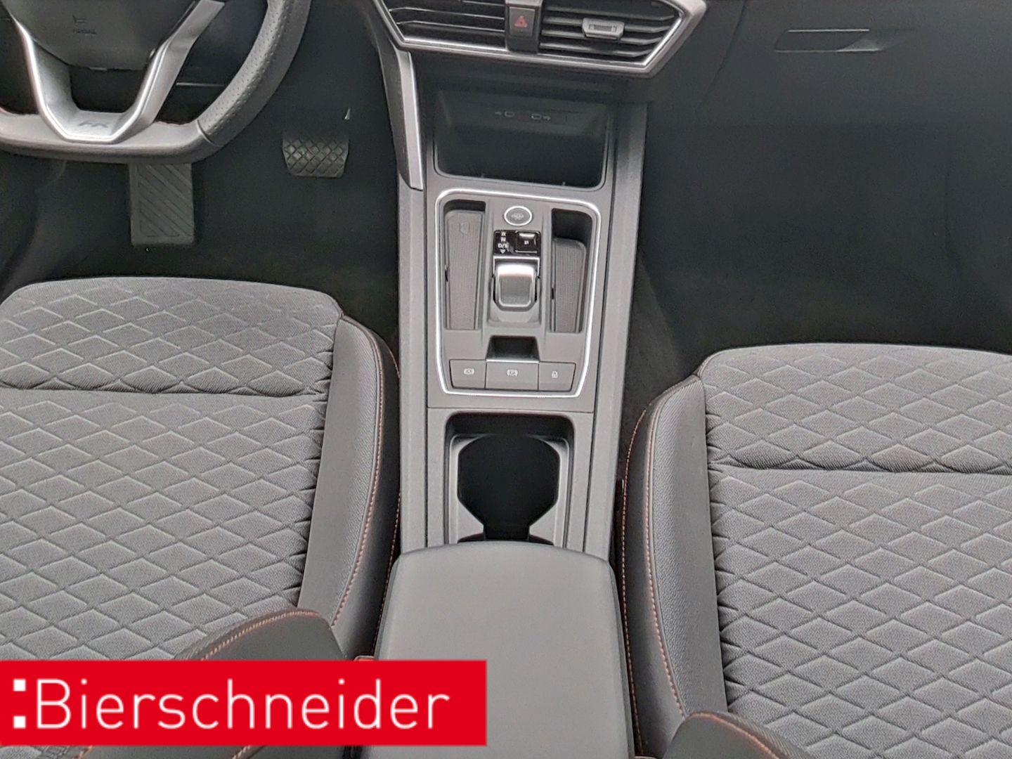 Seat Leon Sportstourer 2.0 TDI DSG FR NAVI AHK LED