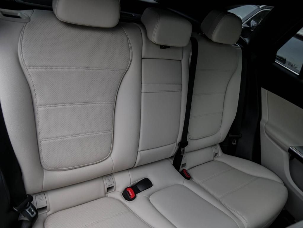 Mercedes-Benz GLC 300 e 4M Avantgarde/Pano/HUD/AHK/360/Memo/19