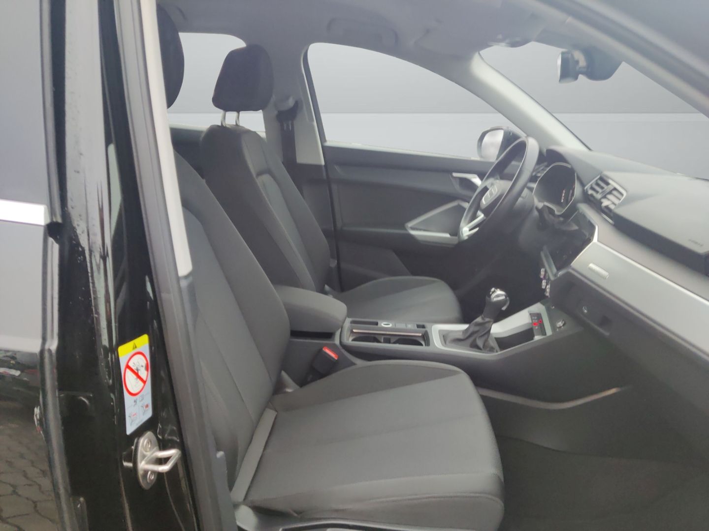 Audi Q3 40 TDI quattro advanced - Samsaru's Car Outlet