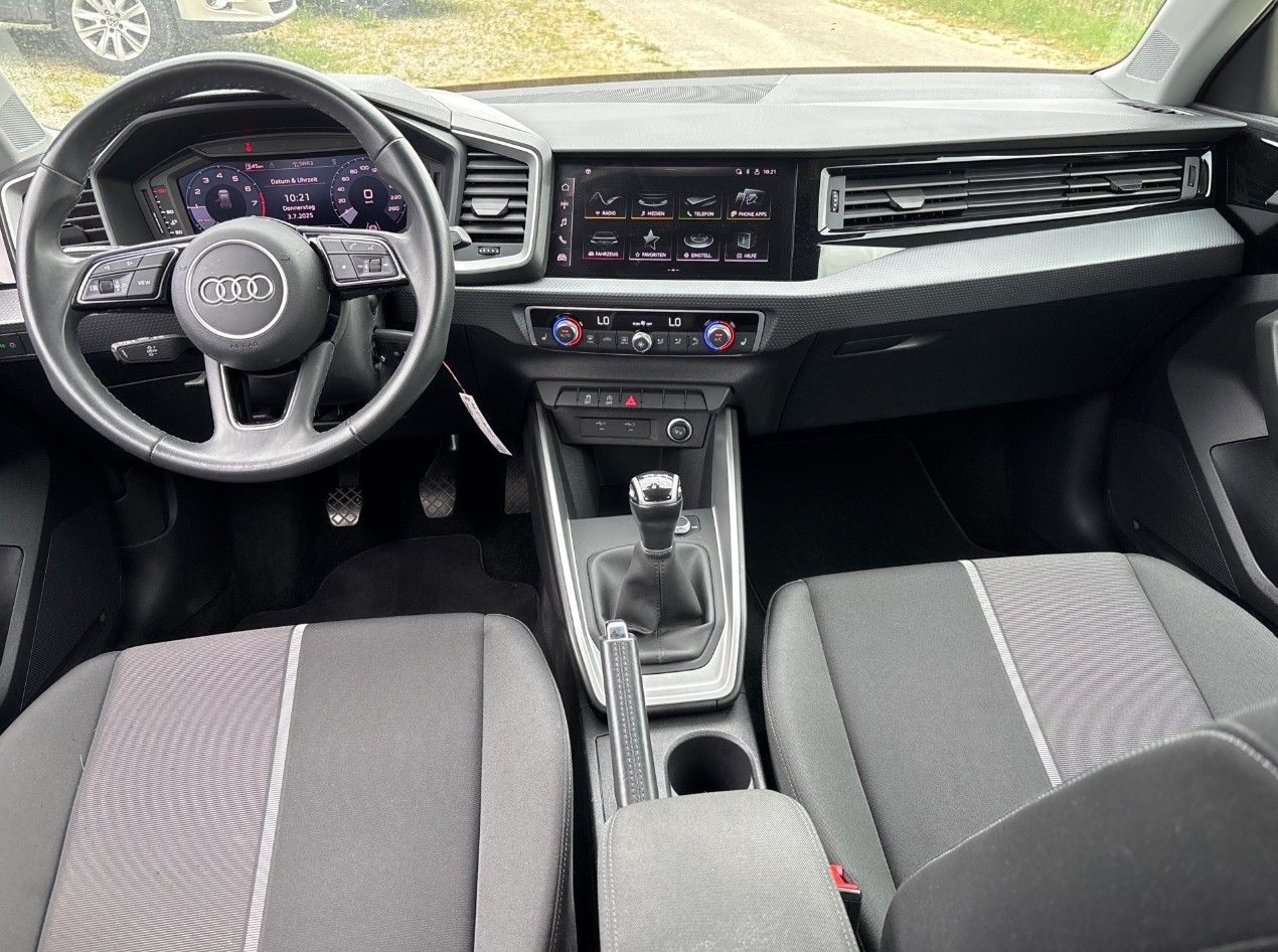 Audi A1 Sportback 25 1.0 TFSI Advanced - Samsaru's Car Outlet