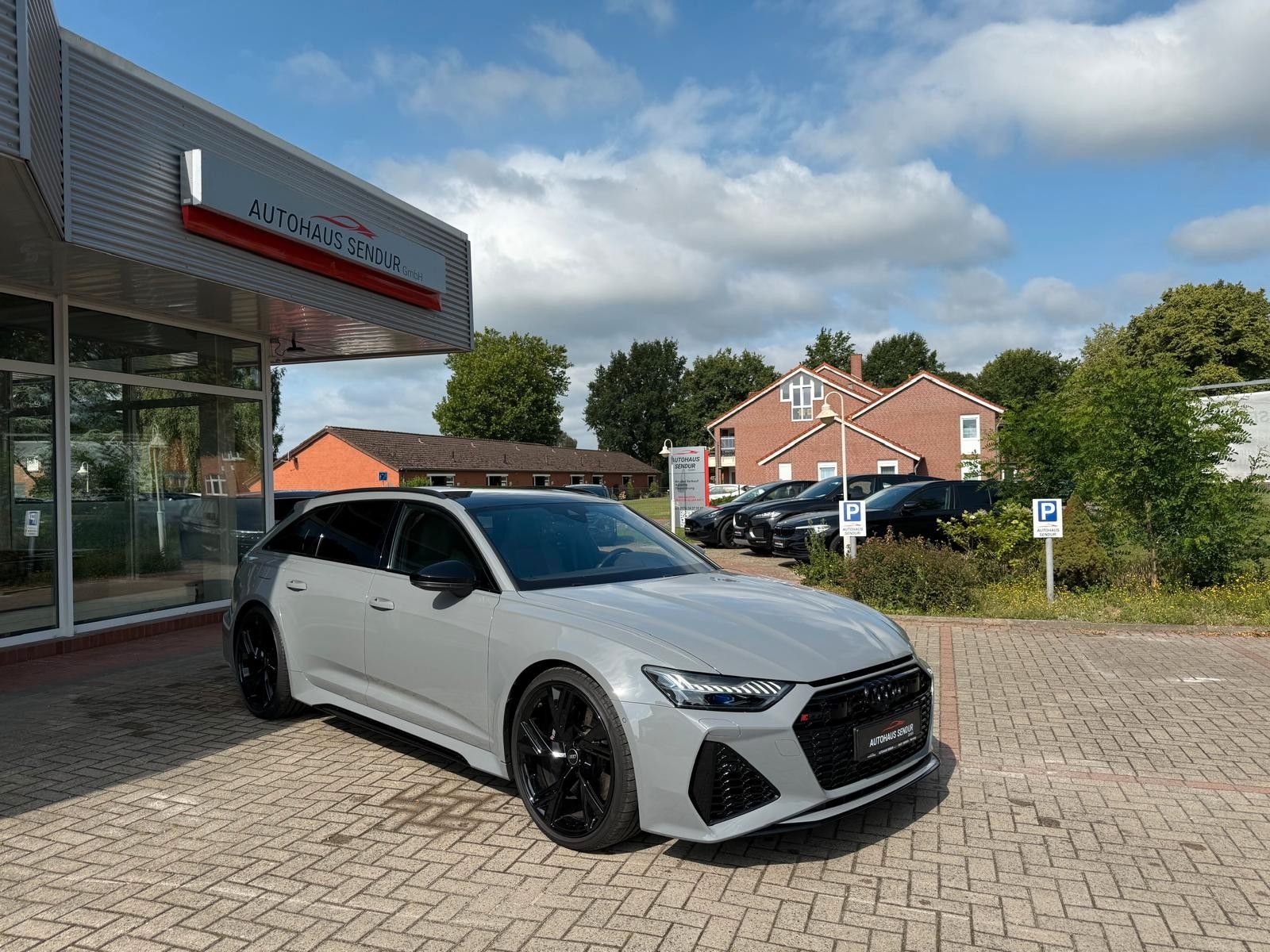 Audi RS6 Avant 4.0 TFSI quattro H/UP*LEDER*TOP*PANO