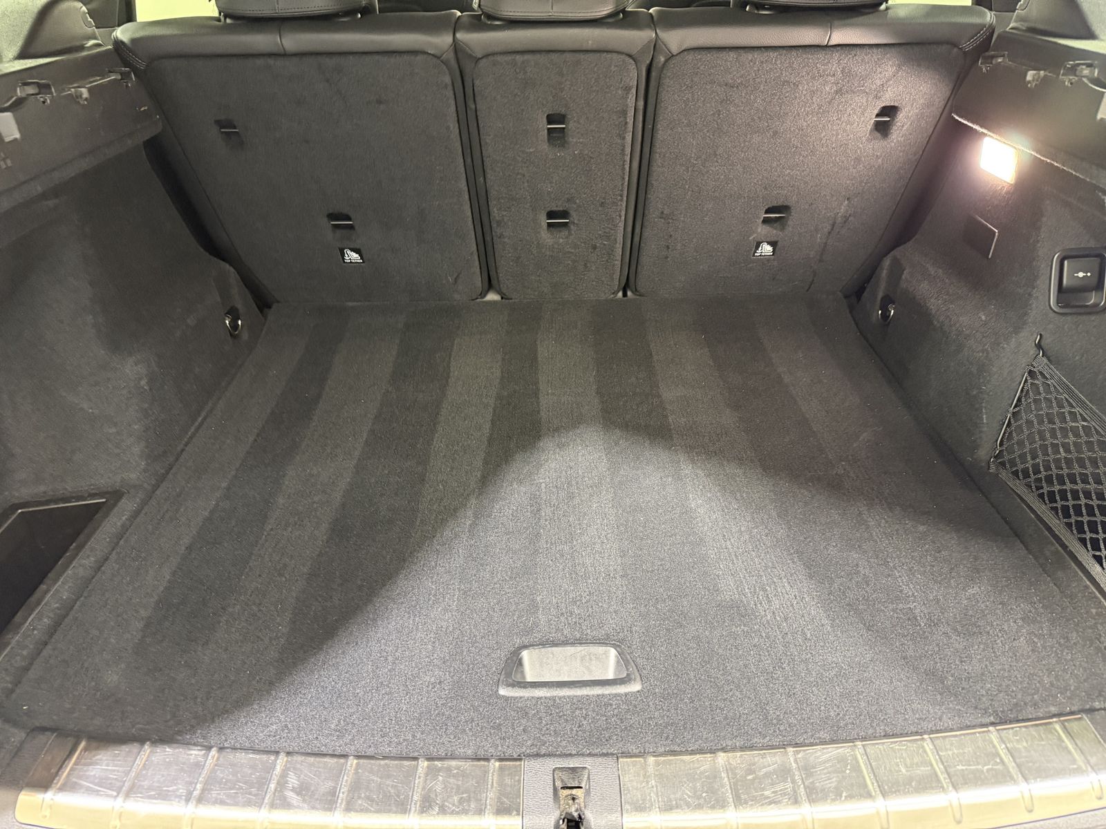 BMW X1 xDrive25e M Sportpaket - Samsaru's Car Outlet