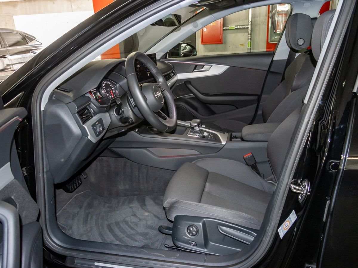 Audi A4 Avant 40 TFSI qu advanced - Samsaru's Car Outlet