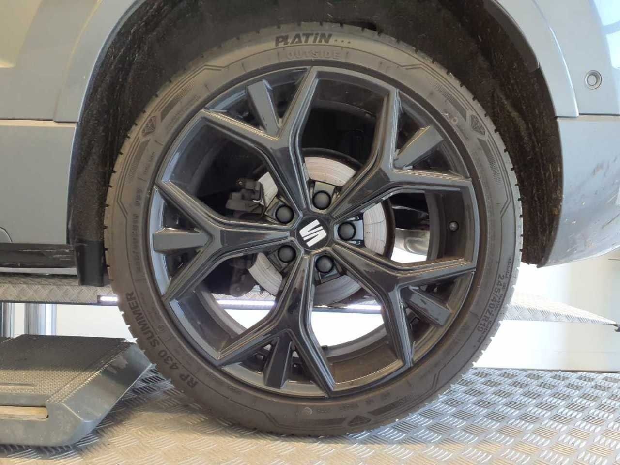 Seat Ateca FR 2.0 TSI DSG 4Drive AHK+BEATS+PANO+elHK